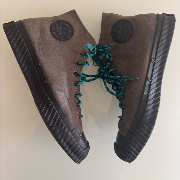 Converse Gray and Blue High-Top Sneakers with Suede Finish - Picture 4 of 6